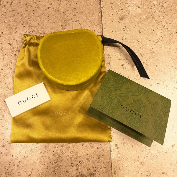 GUCCI Logo GG 14K White Gold Pave Diamond Earrings - Picture 9 of 13